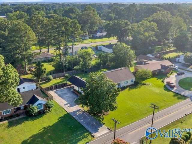 2004 Stratford Road SE, Decatur, AL 35601