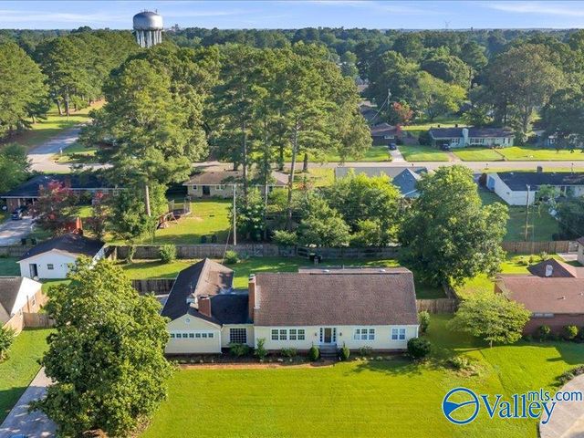 2004 Stratford Road SE, Decatur, AL 35601