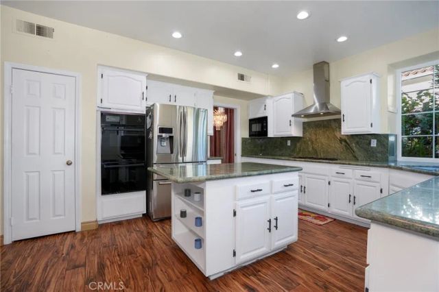 3410 Genoa Place, Palmdale, CA 93551