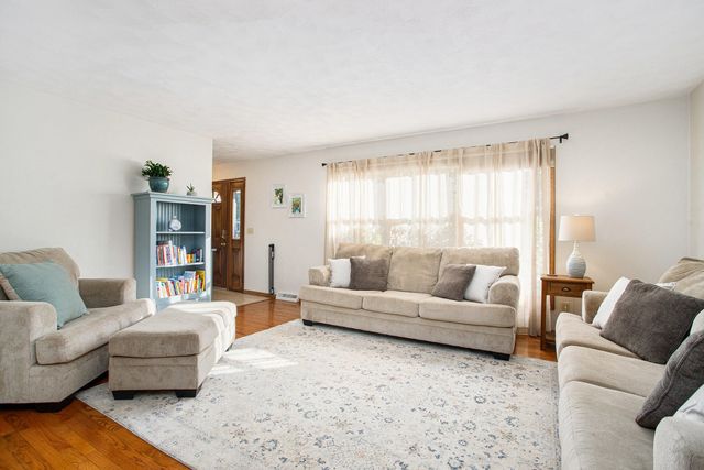 154 Hidden Forest Road, Battle Creek, MI 49014