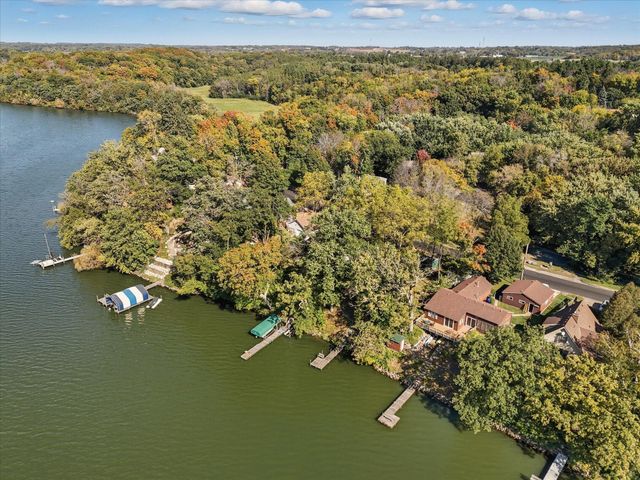 3083 Lake Shore Ave, Medina, MN 55359