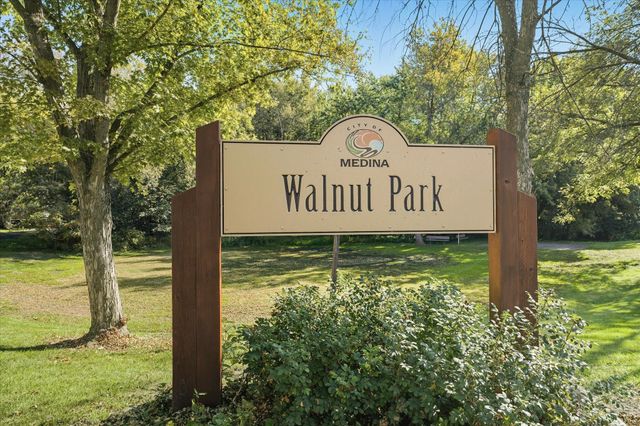 3083 Lake Shore Ave, Medina, MN 55359