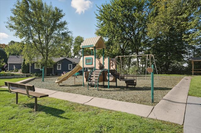 3083 Lake Shore Ave, Medina, MN 55359