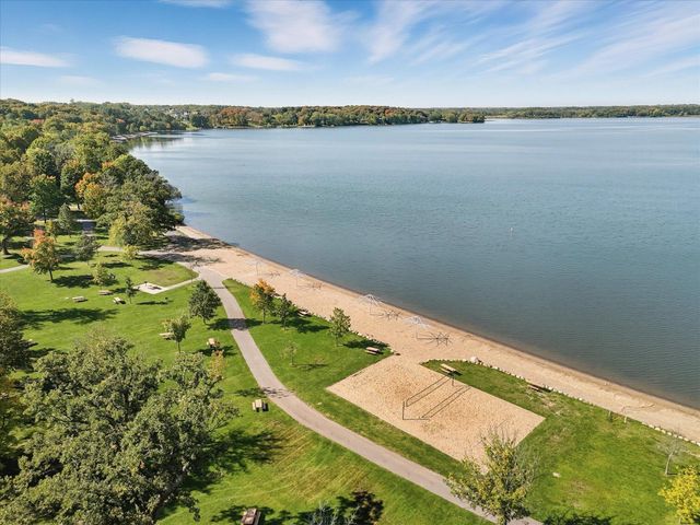 3083 Lake Shore Ave, Medina, MN 55359