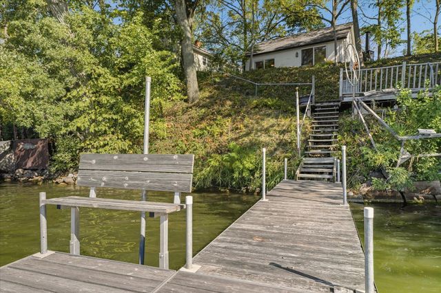 3083 Lake Shore Ave, Medina, MN 55359