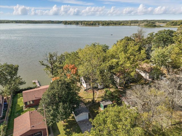 3083 Lake Shore Ave, Medina, MN 55359