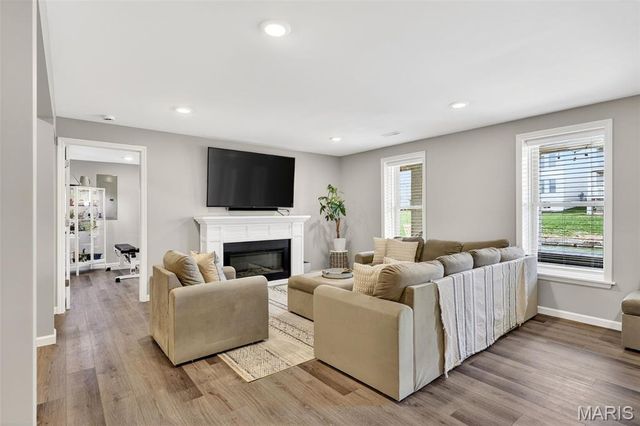 4044 Hempstead Street, St Charles, MO 63301