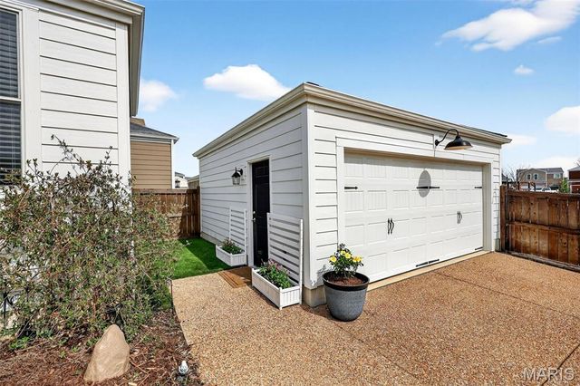 4044 Hempstead Street, St Charles, MO 63301