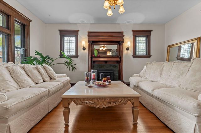 802 Ashland Avenue, Saint Paul, MN 55104