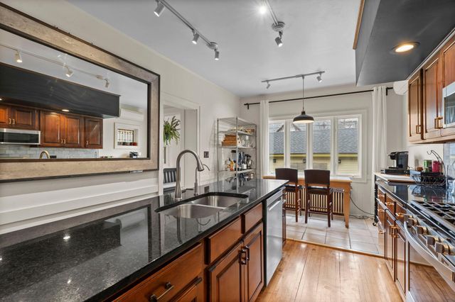 802 Ashland Avenue, Saint Paul, MN 55104
