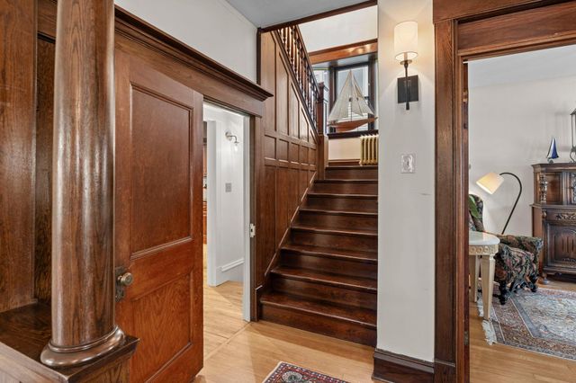 802 Ashland Avenue, Saint Paul, MN 55104