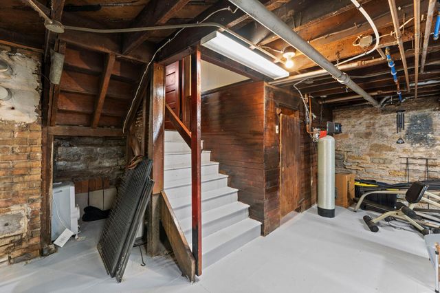 802 Ashland Avenue, Saint Paul, MN 55104