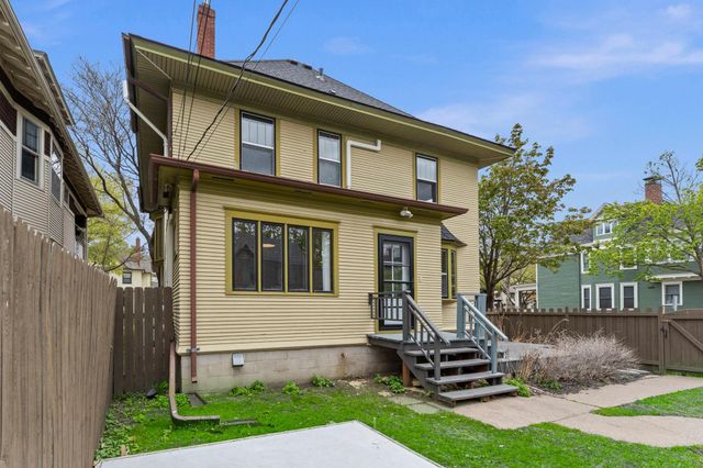 802 Ashland Avenue, Saint Paul, MN 55104