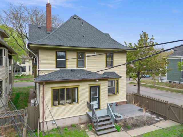 802 Ashland Avenue, Saint Paul, MN 55104