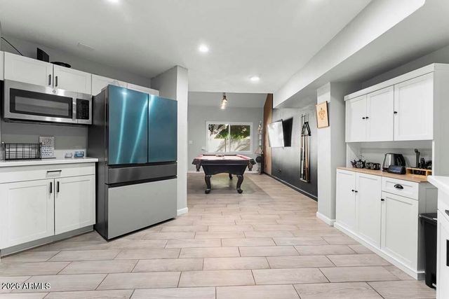 427 E IRONWOOD Drive, Phoenix, AZ 85020