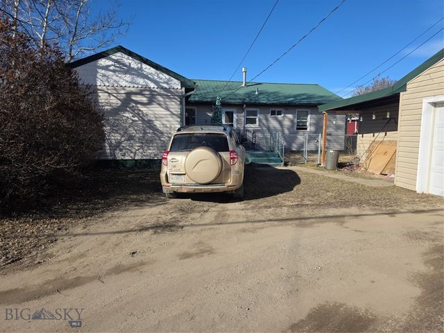 2840 Bayard Street, Butte, MT 59701