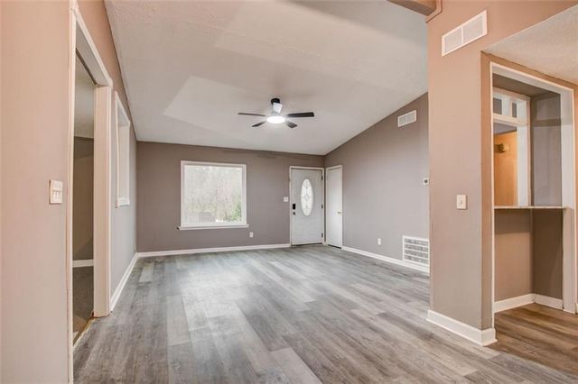 8962 BENTWOOD Lane, Riverdale, GA 30274