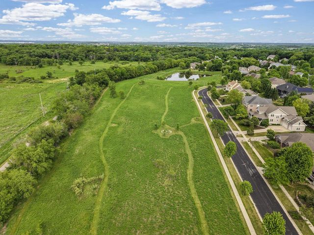 3083 Edenberry Street, Fitchburg, WI 53711