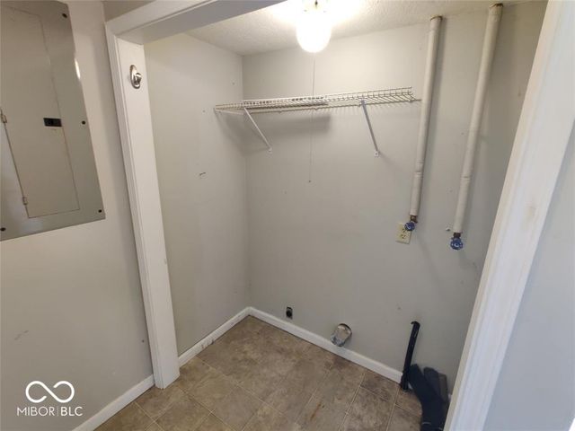 8053 N Sugar Creek Myrtle Lane, Fairland, IN 46126