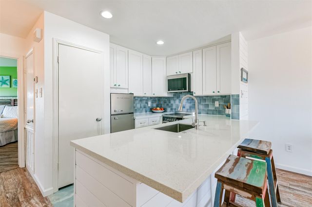 7312 Seawall Boulevard 209, Galveston, TX 77551
