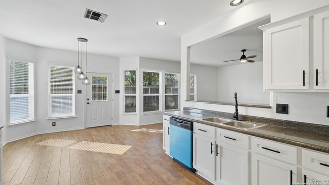 21919 Goldcrest, San Antonio, TX 78260