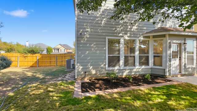 21919 Goldcrest, San Antonio, TX 78260
