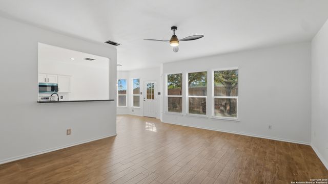 21919 Goldcrest, San Antonio, TX 78260