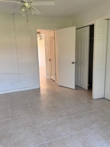 210 Canterbury J 210, West Palm Beach, FL 33417
