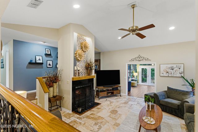 11727 GREENLAND OAKS Drive, Jacksonville, FL 32258