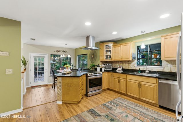 11727 GREENLAND OAKS Drive, Jacksonville, FL 32258