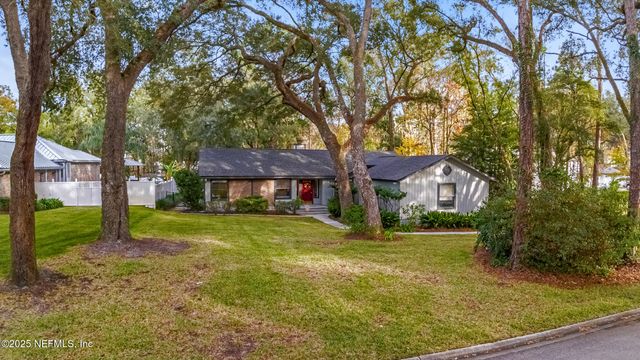 11727 GREENLAND OAKS Drive, Jacksonville, FL 32258