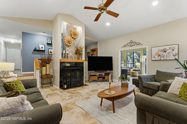 11727 GREENLAND OAKS Drive, Jacksonville, FL 32258