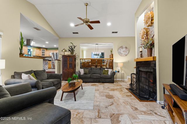 11727 GREENLAND OAKS Drive, Jacksonville, FL 32258