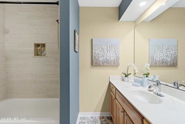 11727 GREENLAND OAKS Drive, Jacksonville, FL 32258