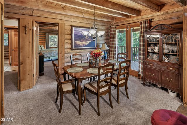 549 Geneva Lane, Gatlinburg, TN 37738