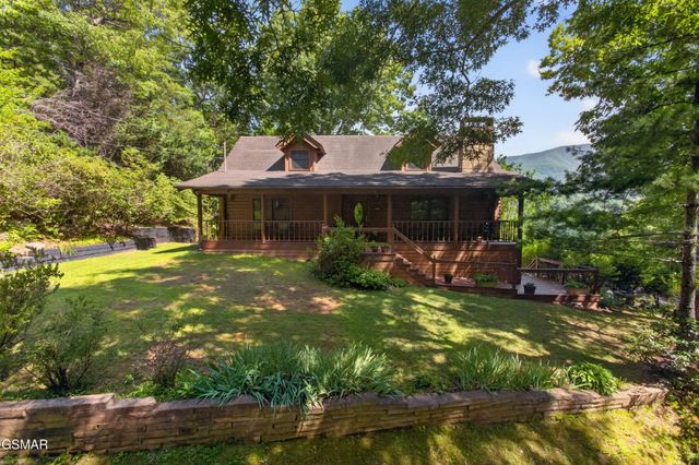 549 Geneva Lane, Gatlinburg, TN 37738