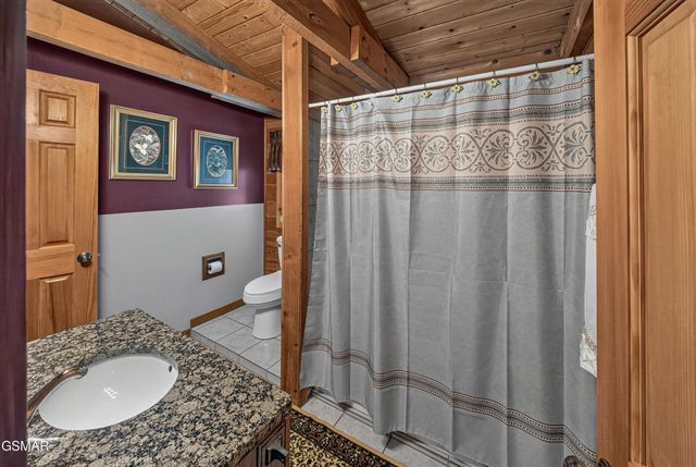 549 Geneva Lane, Gatlinburg, TN 37738