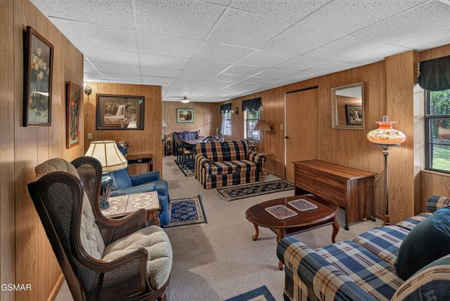 549 Geneva Lane, Gatlinburg, TN 37738