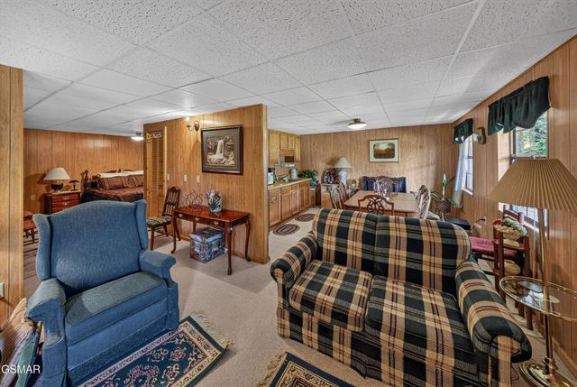 549 Geneva Lane, Gatlinburg, TN 37738