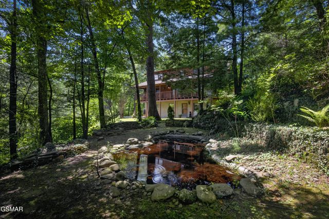 549 Geneva Lane, Gatlinburg, TN 37738