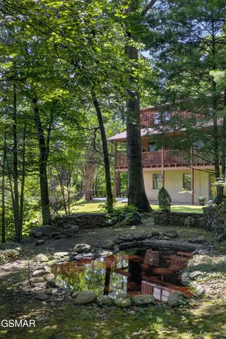 549 Geneva Lane, Gatlinburg, TN 37738