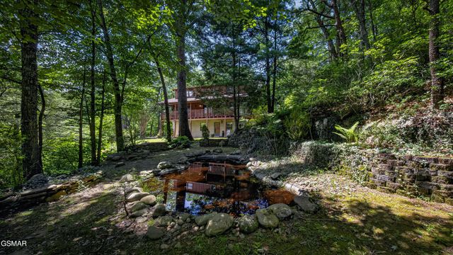 549 Geneva Lane, Gatlinburg, TN 37738