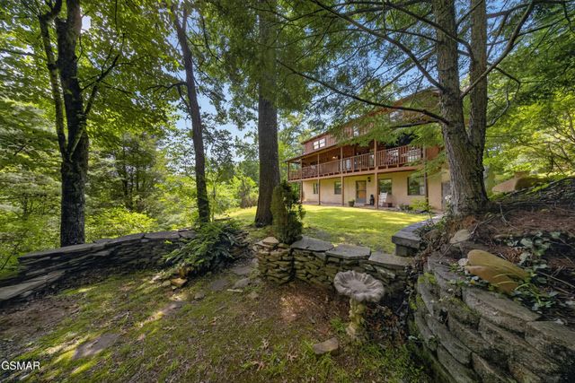 549 Geneva Lane, Gatlinburg, TN 37738