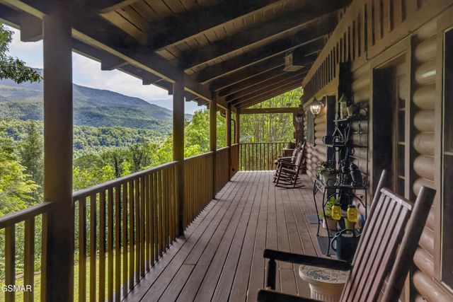 549 Geneva Lane, Gatlinburg, TN 37738
