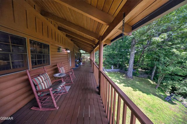 549 Geneva Lane, Gatlinburg, TN 37738