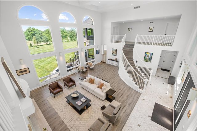 5636 Meadow Lane, Ann Arbor, MI 48105