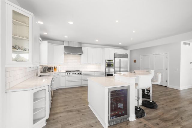 5636 Meadow Lane, Ann Arbor, MI 48105