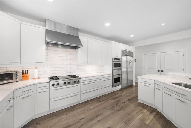 5636 Meadow Lane, Ann Arbor, MI 48105