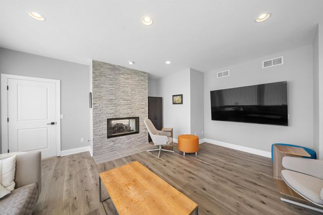 5636 Meadow Lane, Ann Arbor, MI 48105
