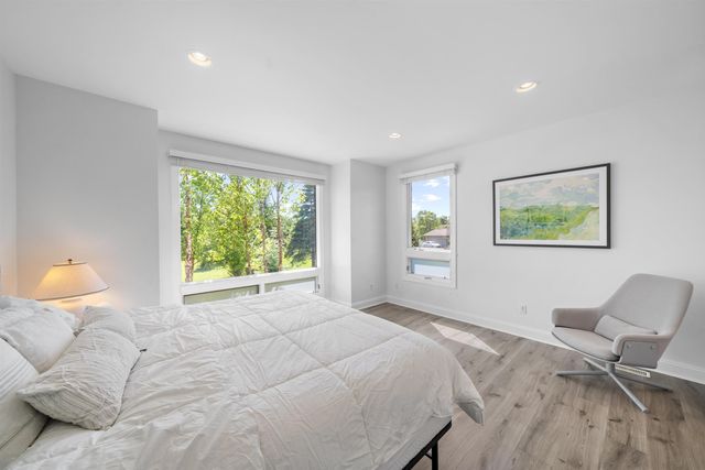 5636 Meadow Lane, Ann Arbor, MI 48105